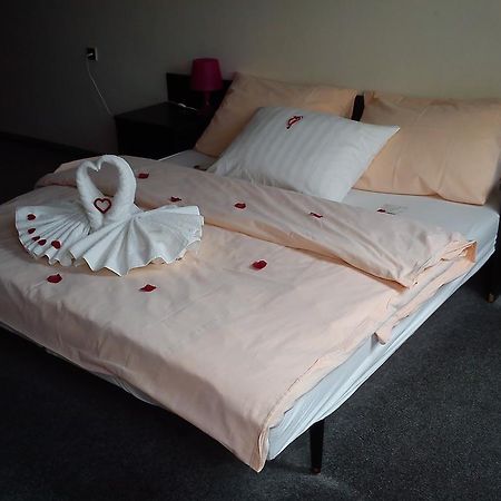 Hotel Pyramida Brno Ngoại thất bức ảnh