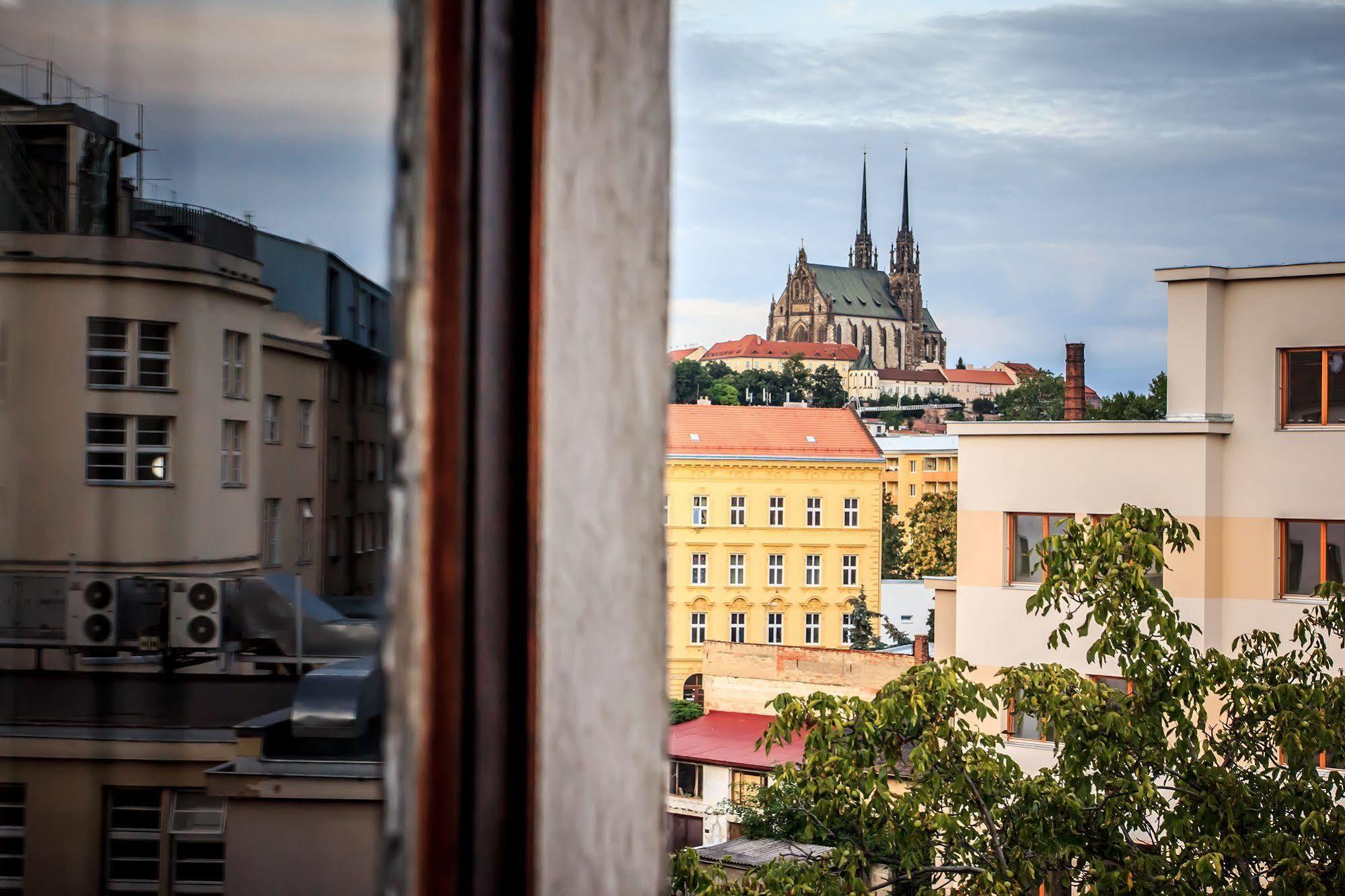 Hotel Pyramida Brno Ngoại thất bức ảnh