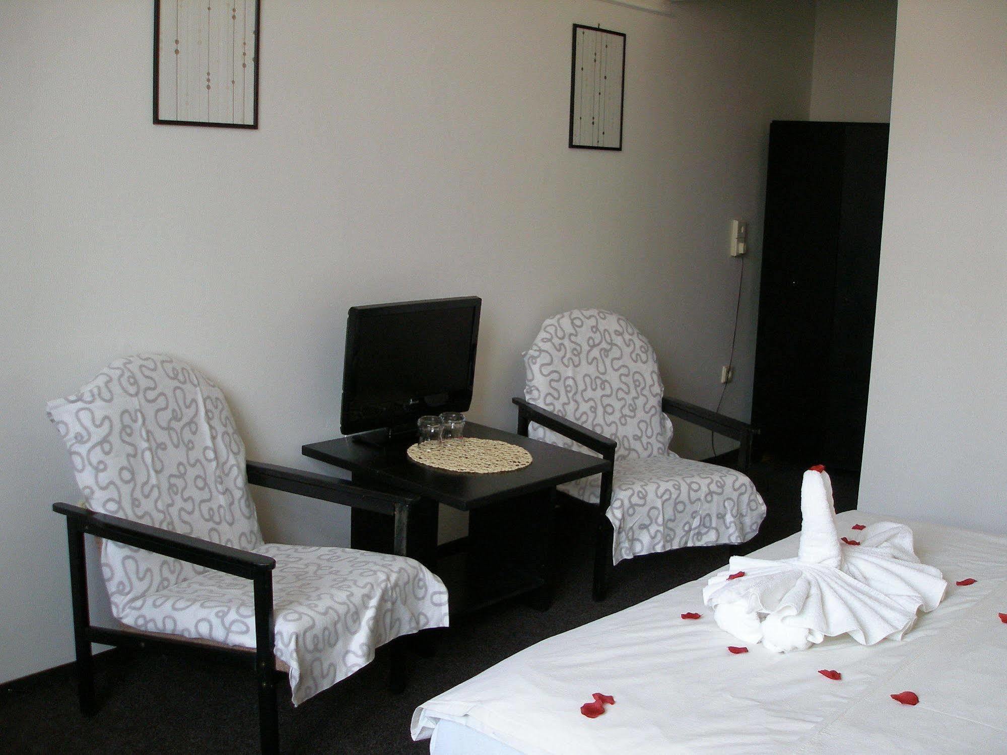 Hotel Pyramida Brno Ngoại thất bức ảnh